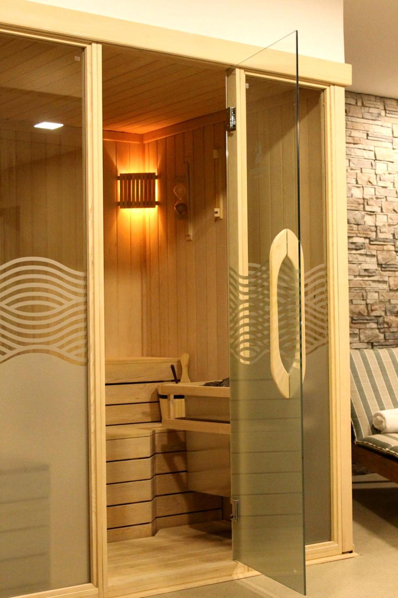 Grand Brizo Comahue Hotel Neuquen Exterior photo